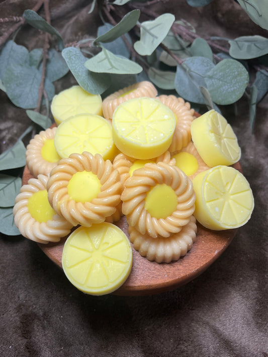 Sugared lemon cake